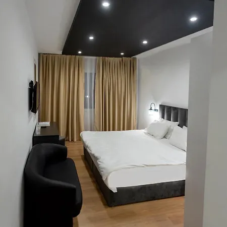 Hotel Beograd 4*
